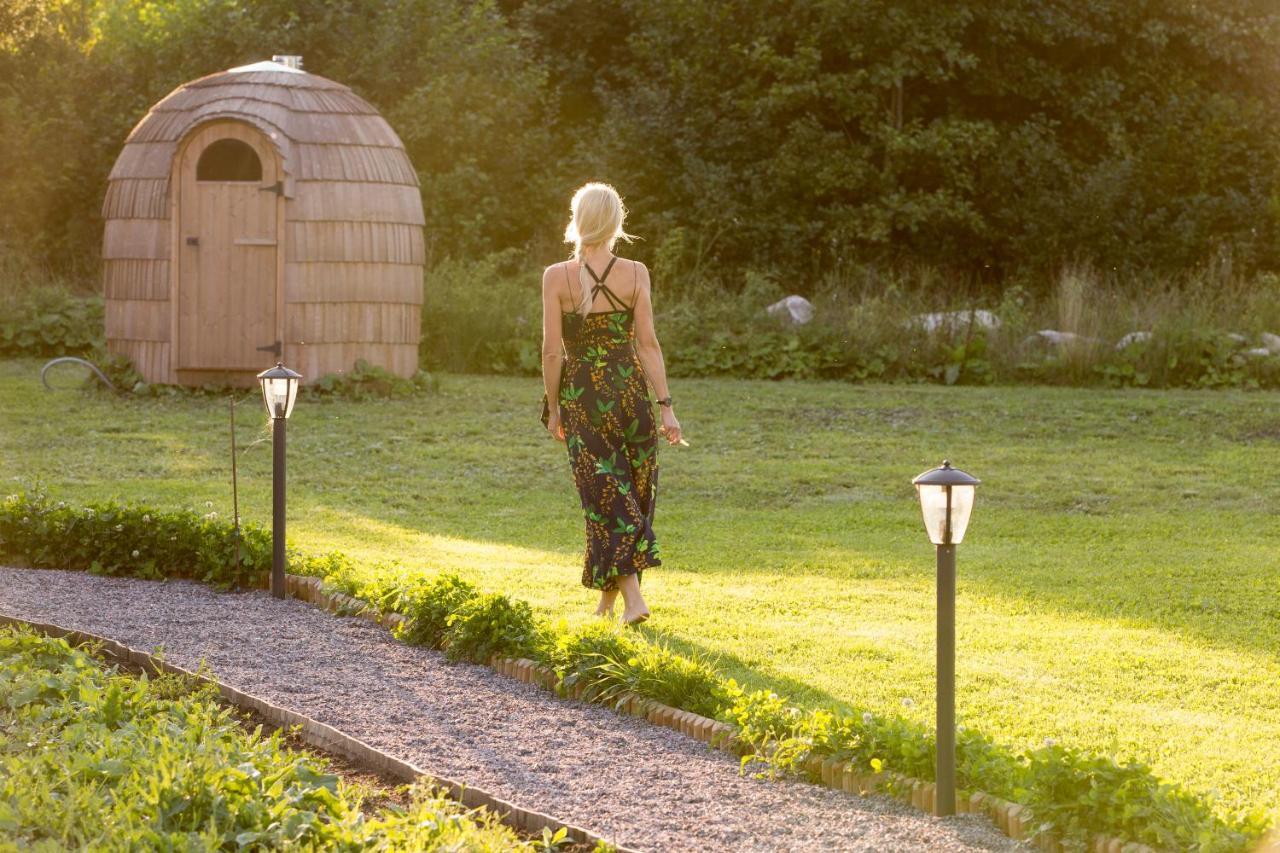 Kuldallika Igloo House And Iglusauna Kullamae Ngoại thất bức ảnh
